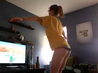 wii-fit-hoola-hoop-girl-pose2.jpg