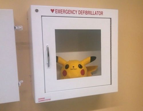 Emergency-Defibrillator.jpg
